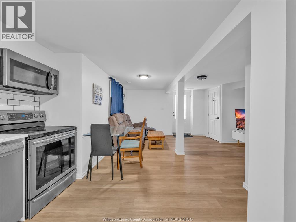 828 Lincoln, Windsor, Ontario  N8Y 2H1 - Photo 39 - 26011753