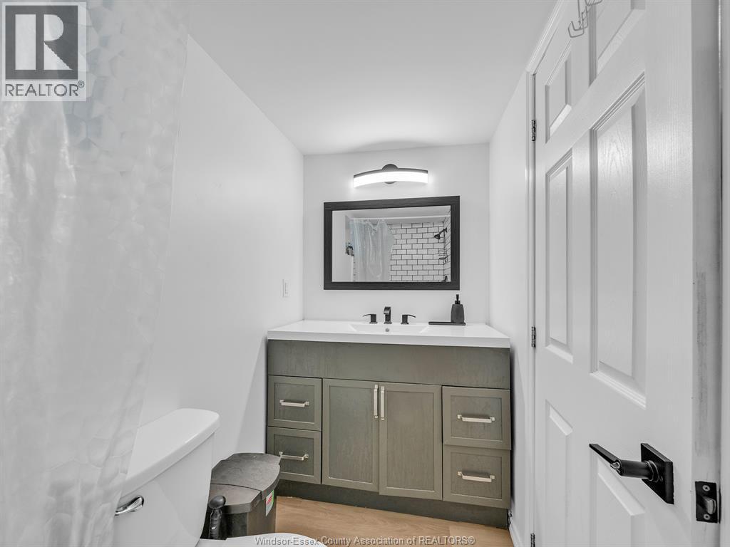 828 Lincoln, Windsor, Ontario  N8Y 2H1 - Photo 43 - 26011753
