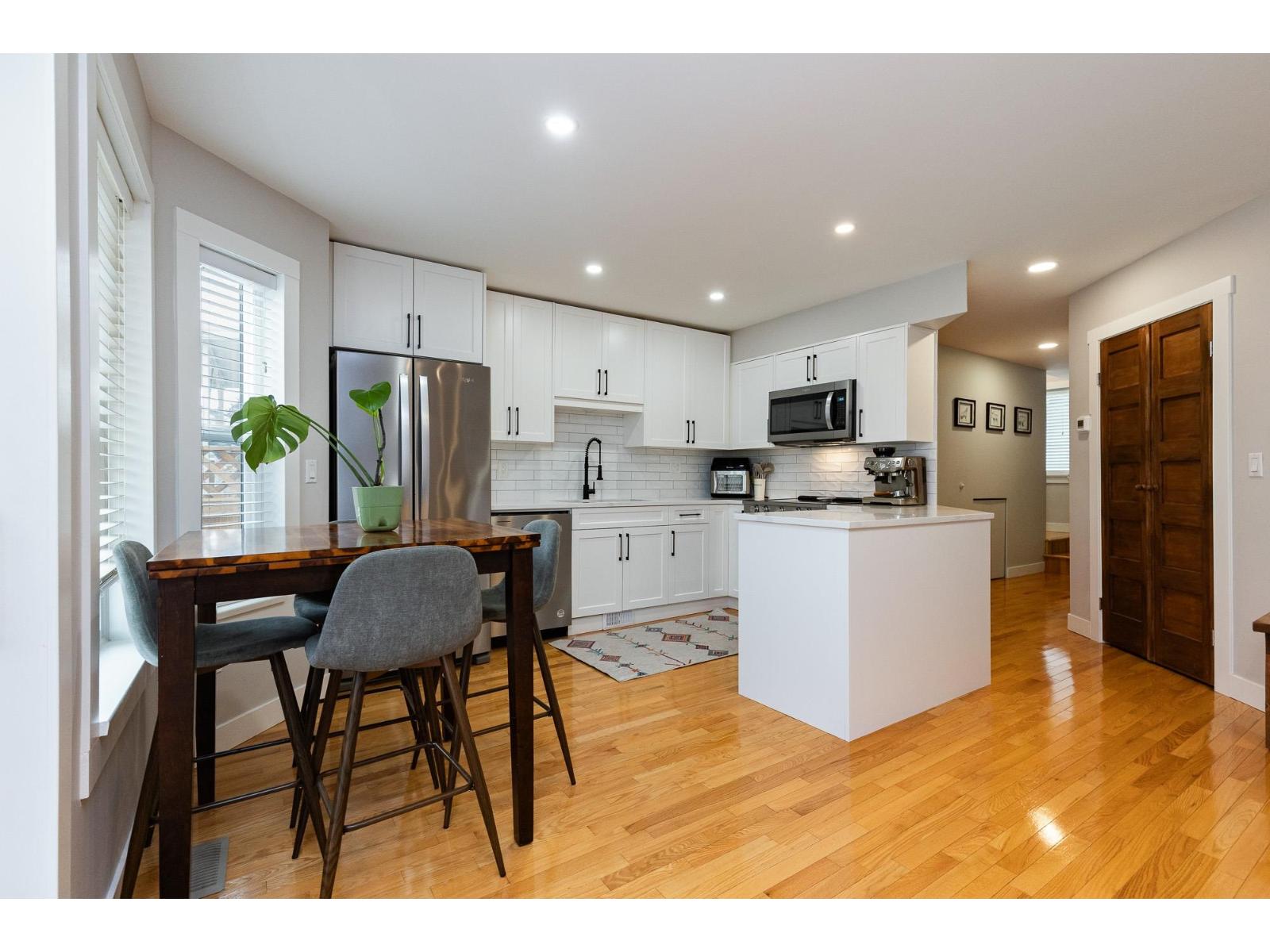 4 45640 Storey Avenue, Sardis West Vedder, Chilliwack, British Columbia  V2R 3C5 - Photo 5 - R3125632