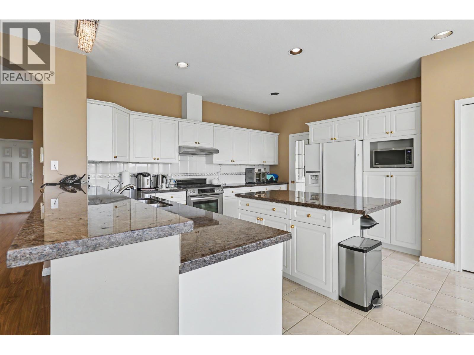 2586 Jade Place, Coquitlam, British Columbia V3E 2Z2 - Photo 8 - R3126017