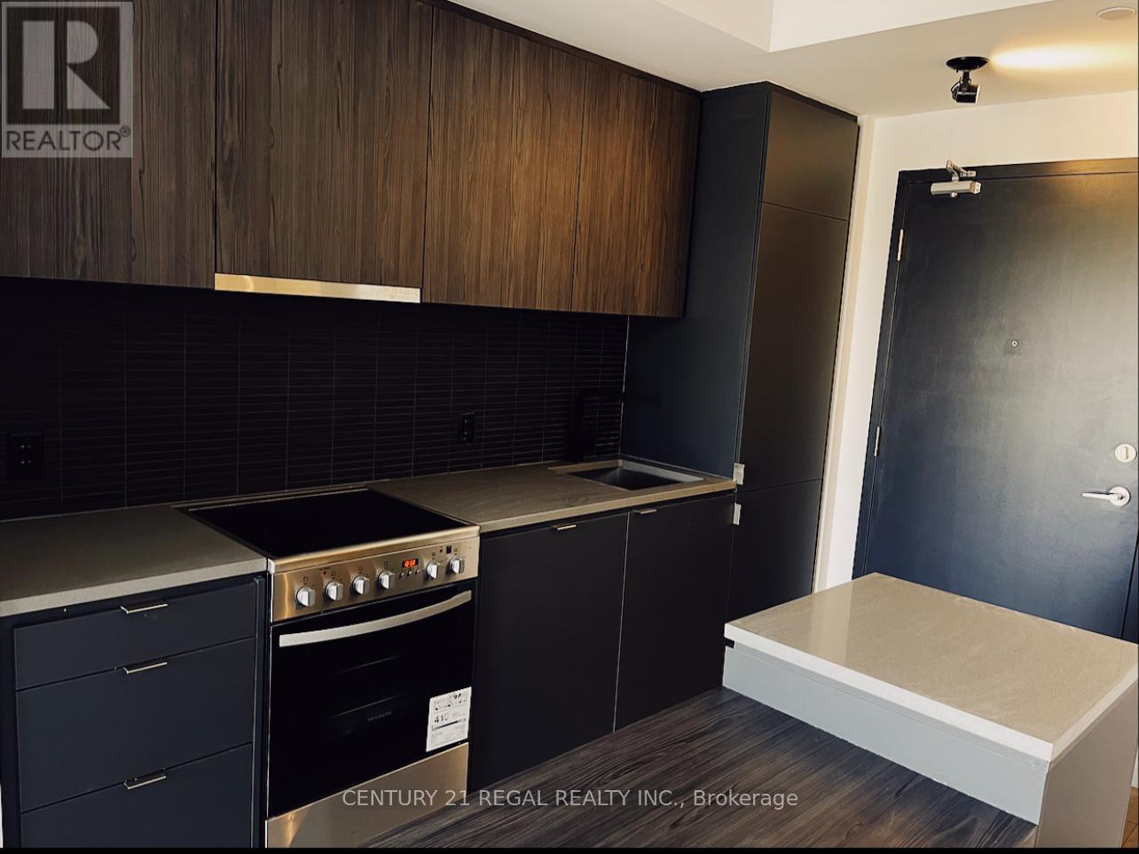 302 - 7 Smith Crescent, Toronto, Ontario  M8Z 0G3 - Photo 10 - W13156994