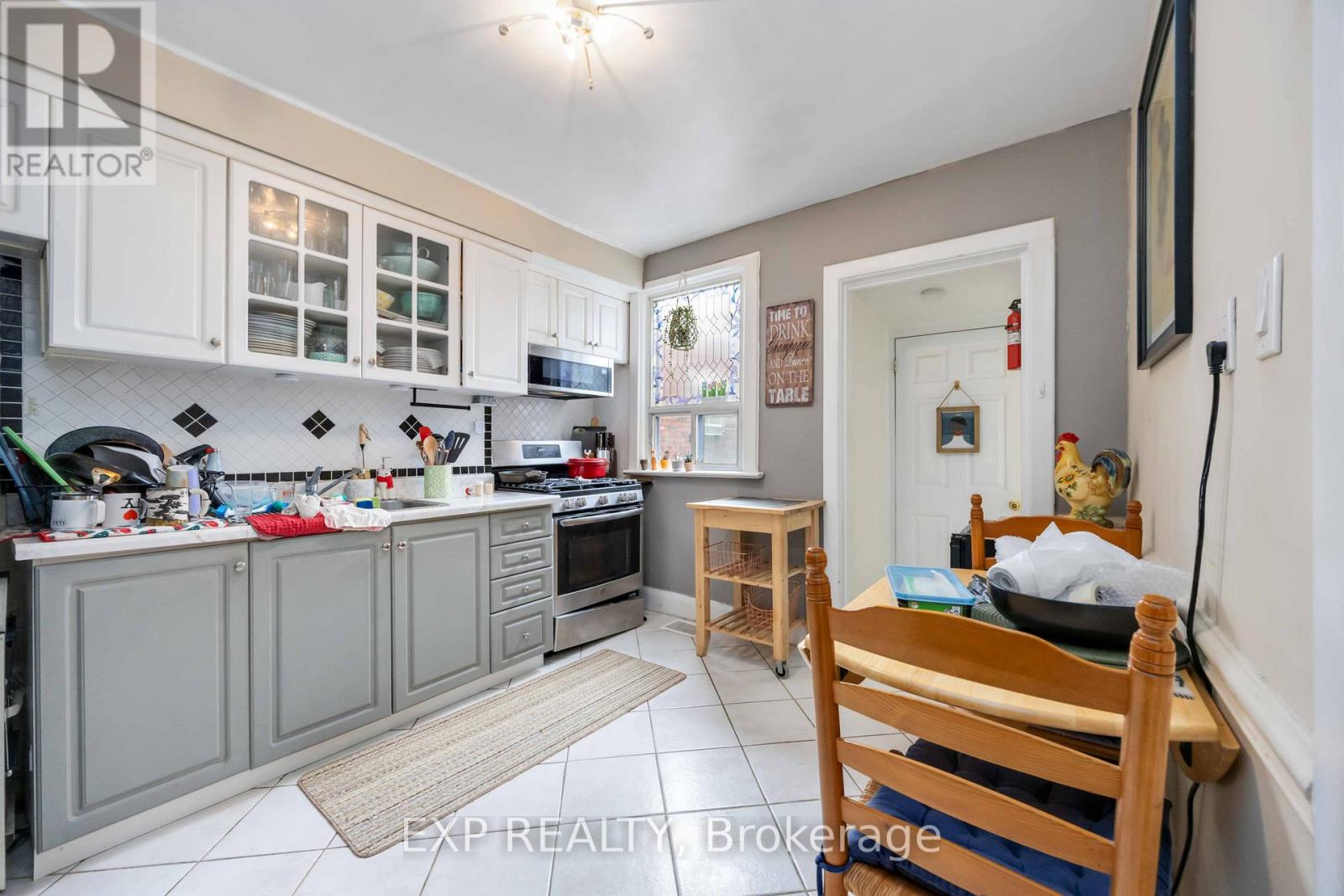Main - 39 Rowntree Avenue, Toronto, Ontario  M6N 1R6 - Photo 12 - W13157004