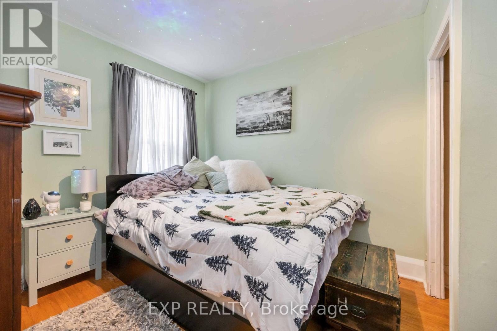 Main - 39 Rowntree Avenue, Toronto, Ontario  M6N 1R6 - Photo 19 - W13157004