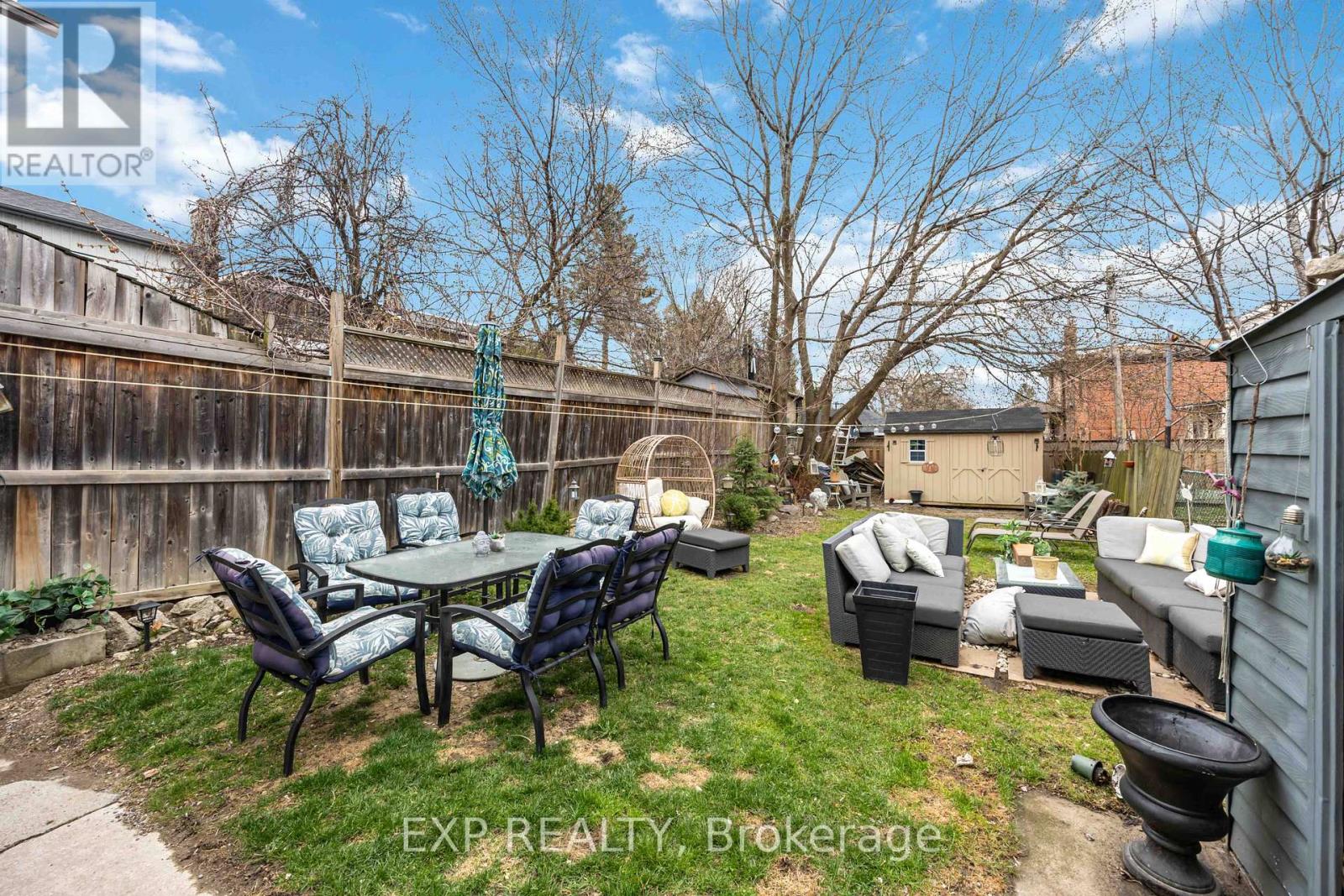 Main - 39 Rowntree Avenue, Toronto, Ontario  M6N 1R6 - Photo 20 - W13157004