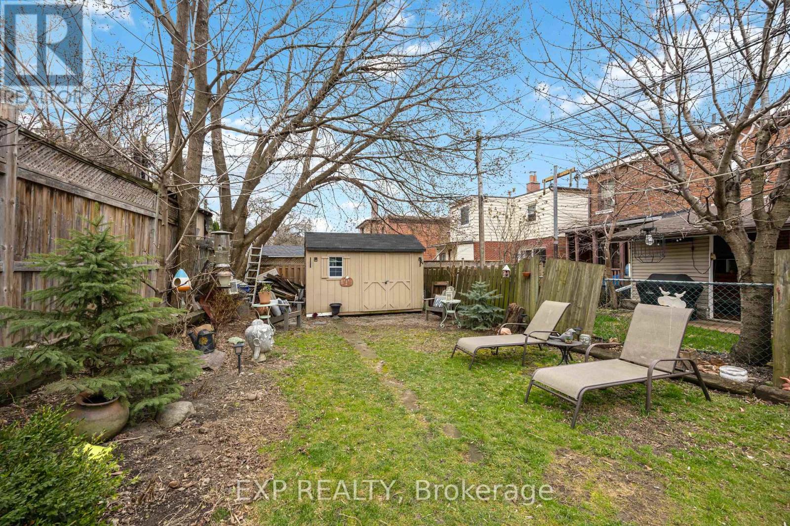 Main - 39 Rowntree Avenue, Toronto, Ontario  M6N 1R6 - Photo 22 - W13157004