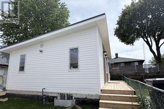 301 - 15 Sanagan Road, Toronto, Ontario  M9V 1R7 - Photo 13 - W13157026