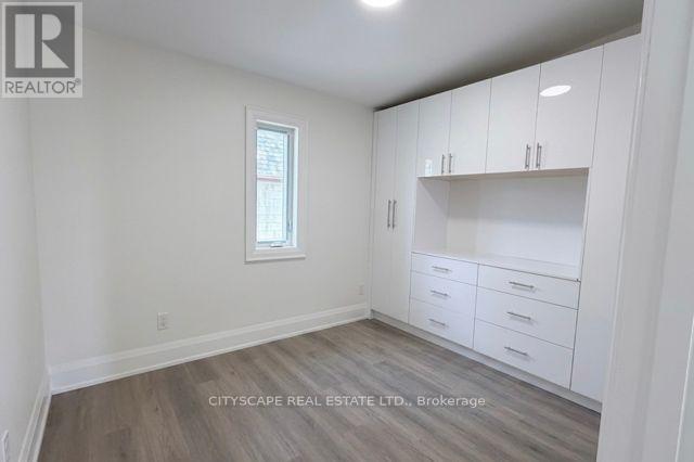301 - 15 Sanagan Road, Toronto, Ontario  M9V 1R7 - Photo 6 - W13157026