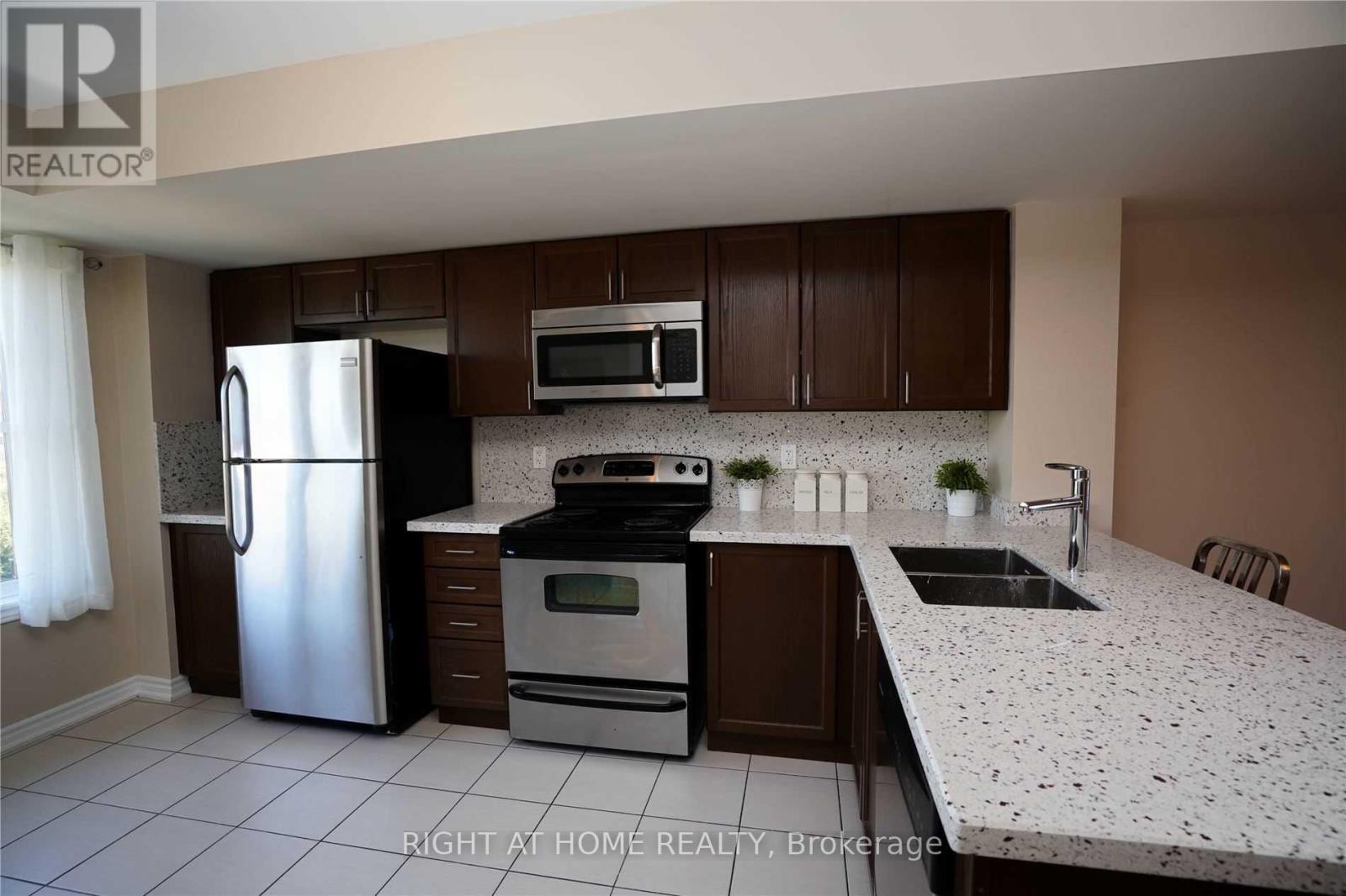 128 - 1380 Costigan Road, Milton, Ontario  L9T 8L2 - Photo 7 - W13157096