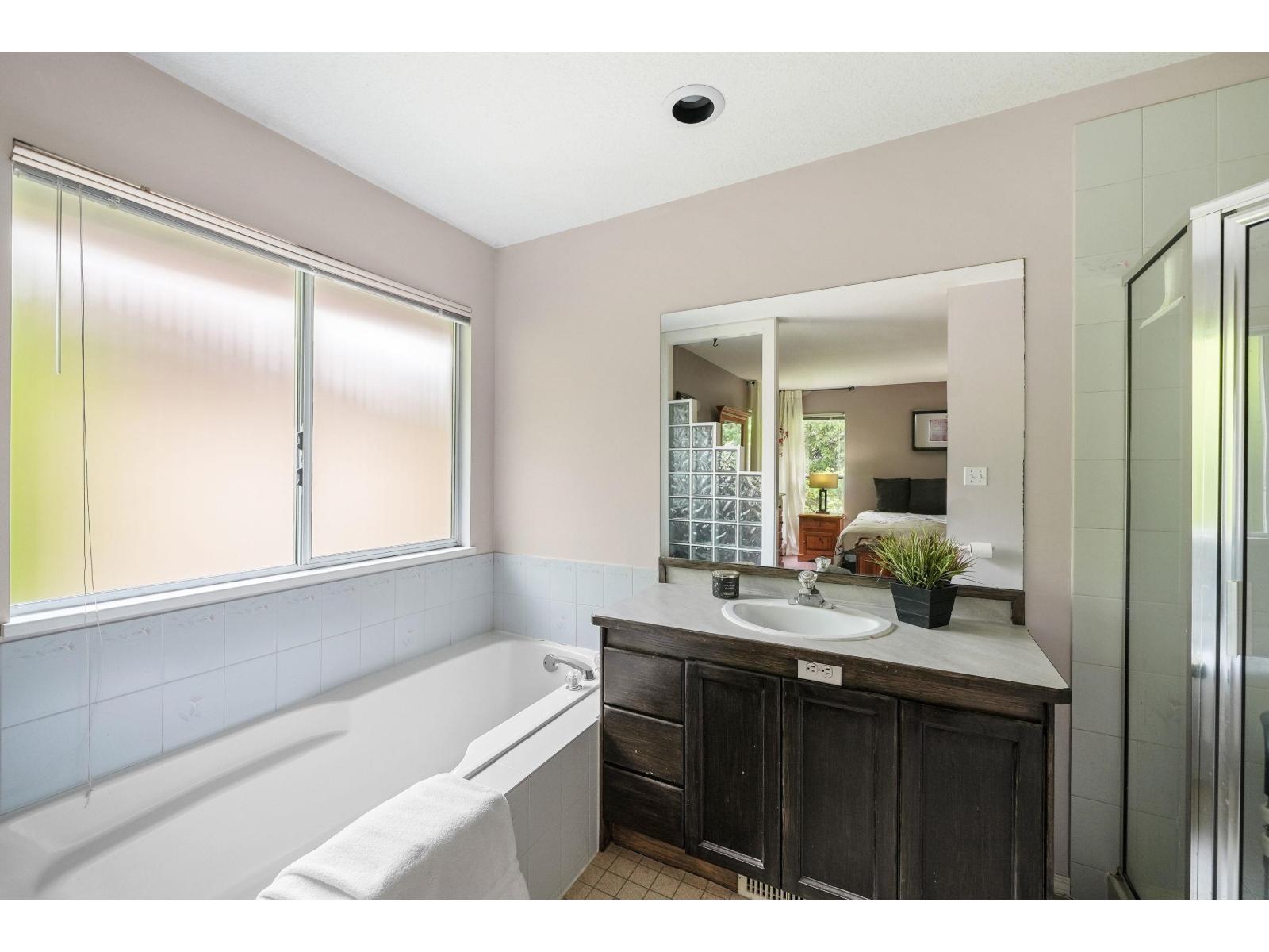 6027 192 Street, Surrey, British Columbia  V3S 4N9 - Photo 13 - R3126169