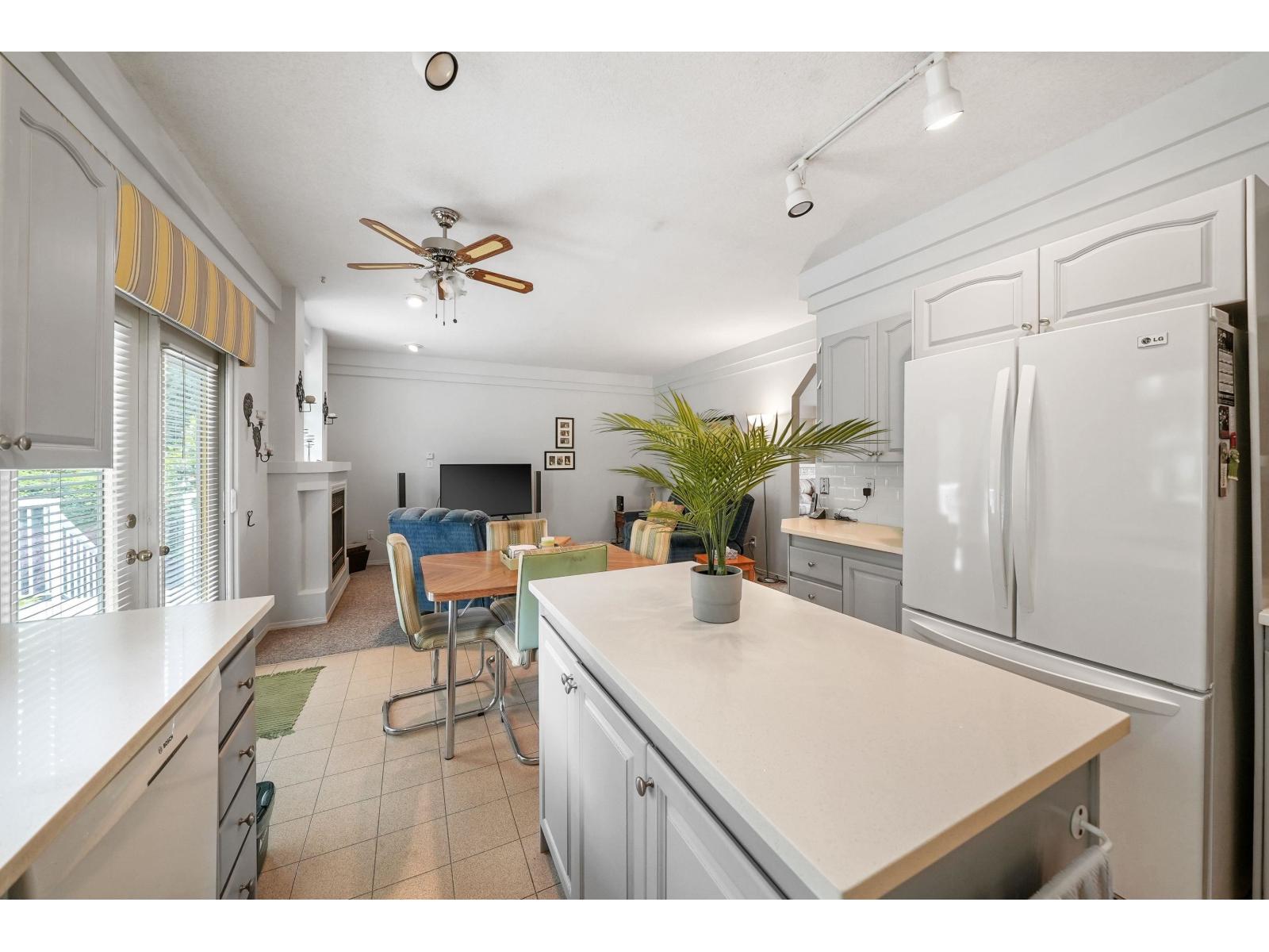 6027 192 Street, Surrey, British Columbia  V3S 4N9 - Photo 8 - R3126169