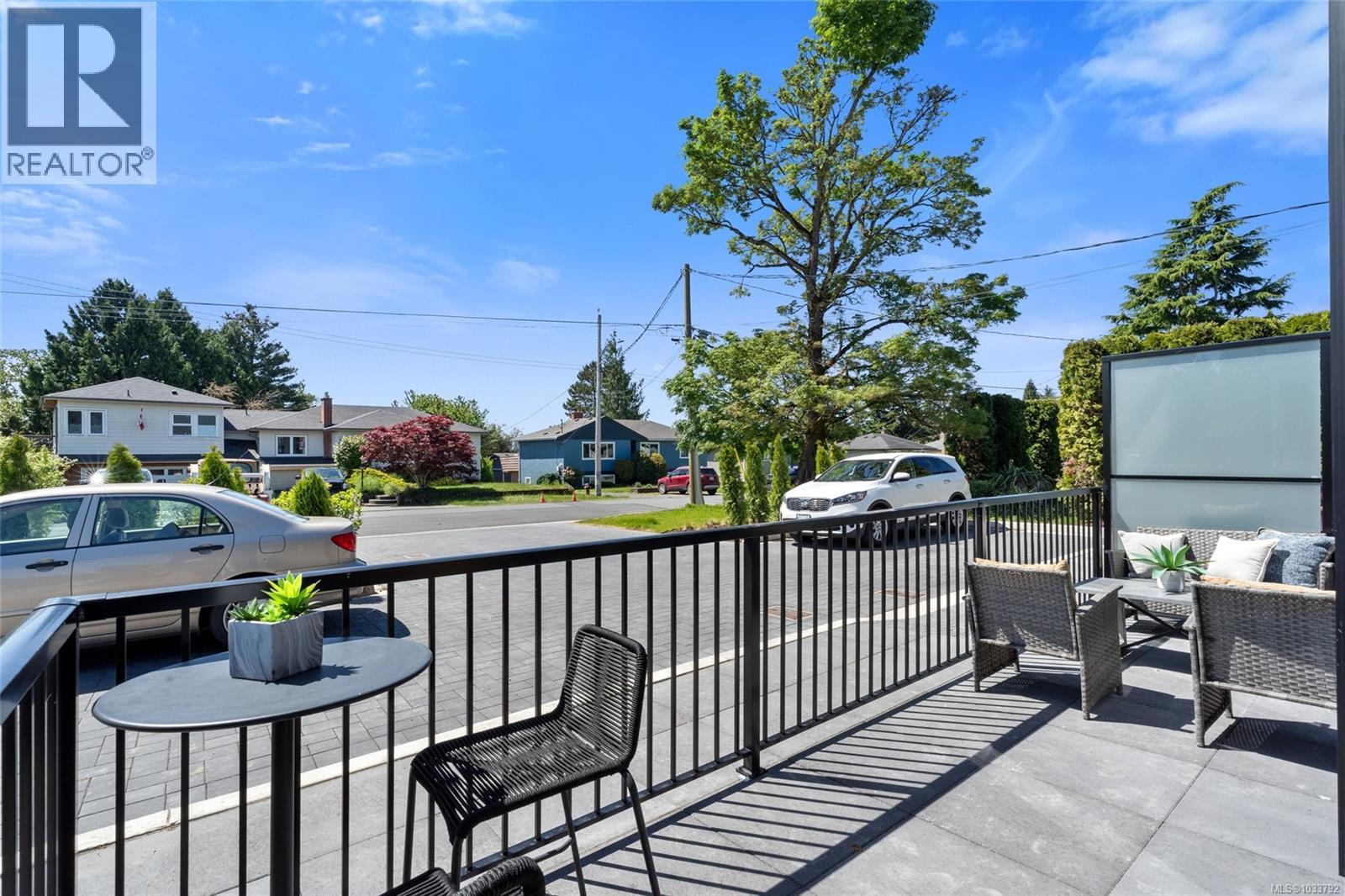 2 588 Whiteside St, Saanich, British Columbia  V8Z 1Y6 - Photo 28 - 1033792