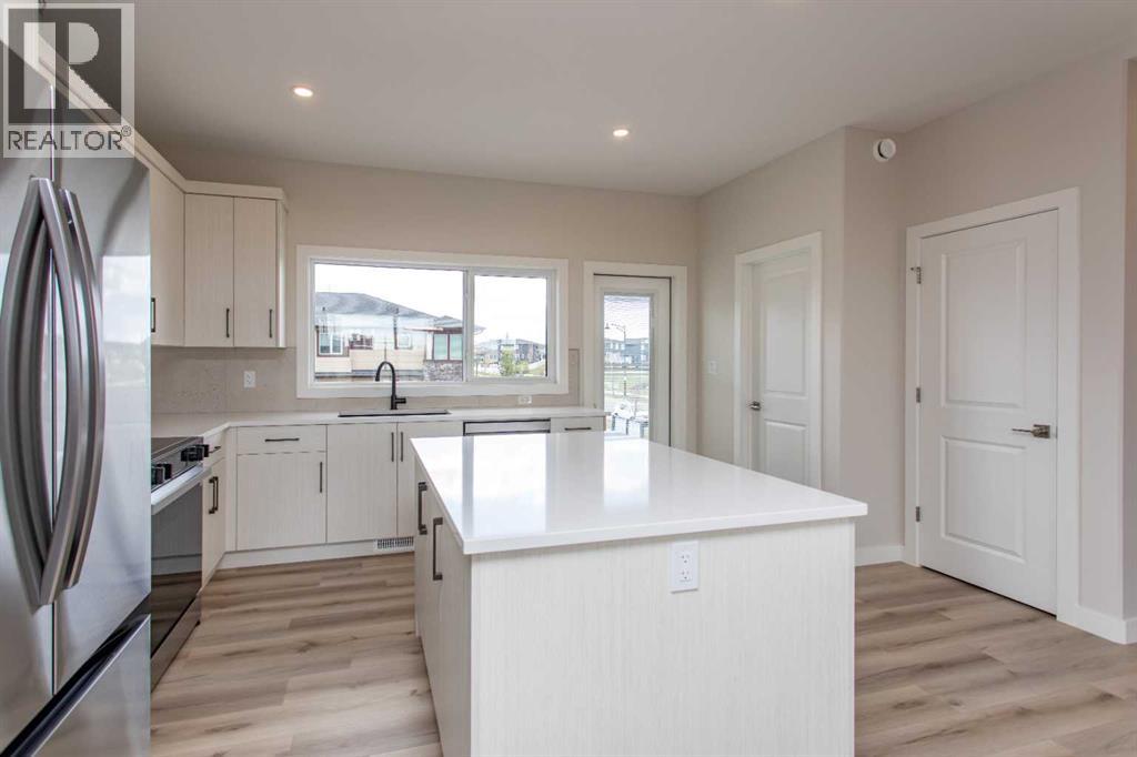 65 Lavelle Close, Red Deer, Alberta  T4R 0V7 - Photo 7 - A2308259