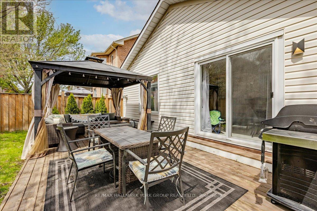 19 Silverstone Crescent, Georgina, Ontario  L4P 4A5 - Photo 37 - N13154710