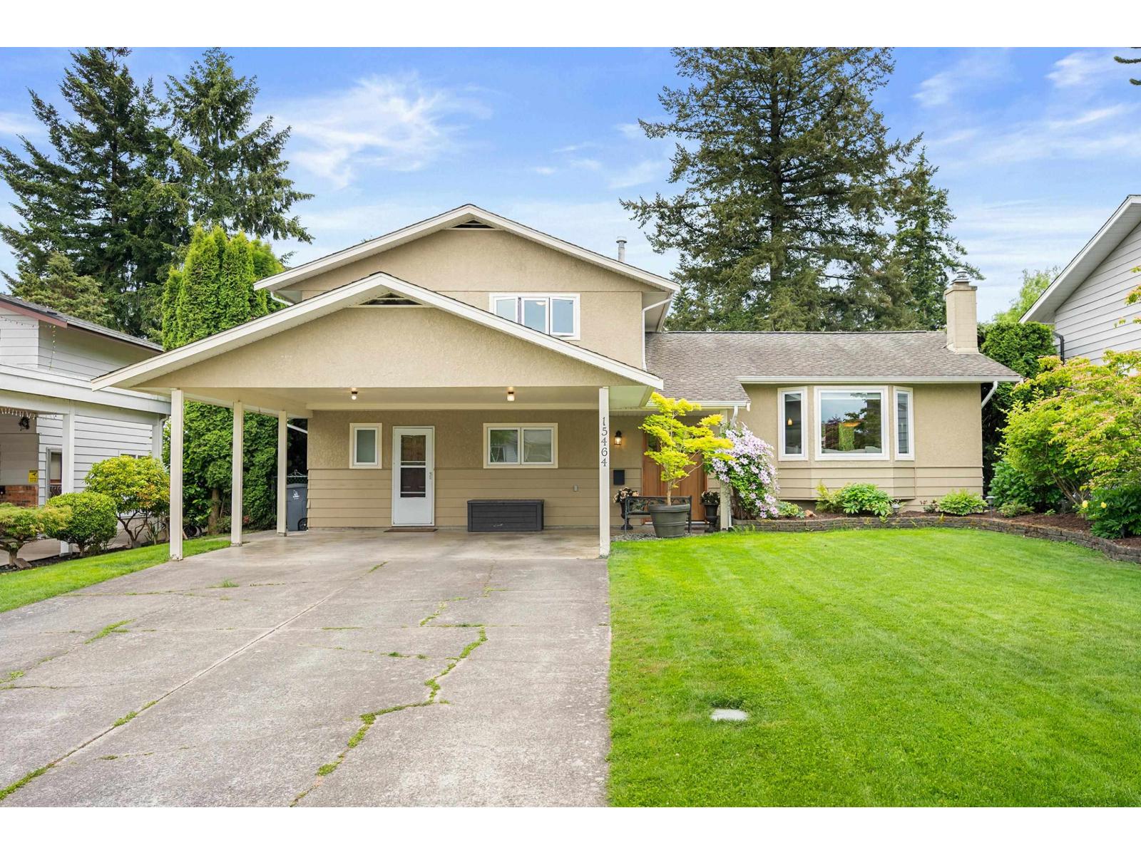 15464 POPLAR STREET, Surrey, British Columbia