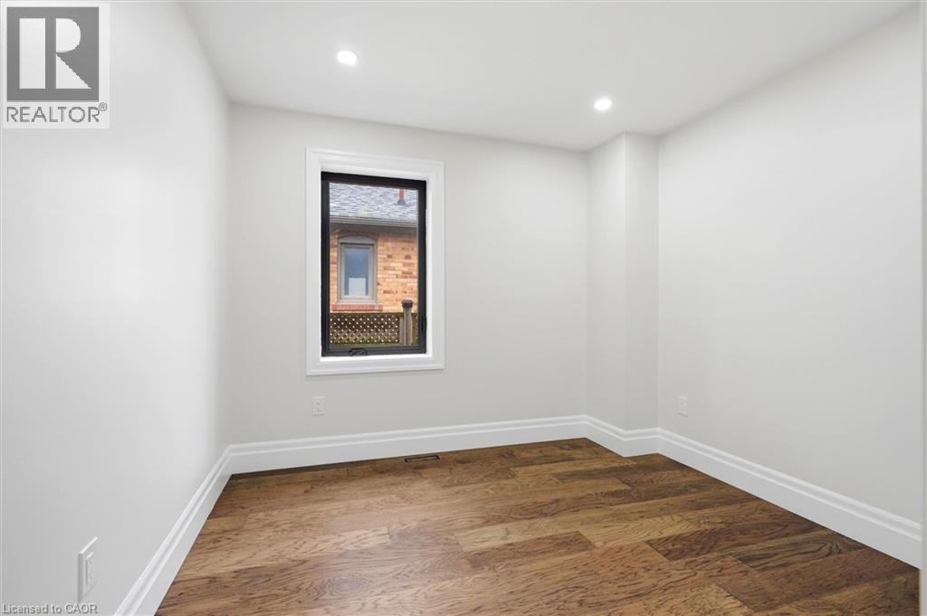 24 Treeview Drive, Toronto, Ontario  M8W 4B9 - Photo 15 - 40829206