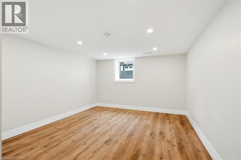 24 Treeview Drive, Toronto, Ontario  M8W 4B9 - Photo 31 - 40829206