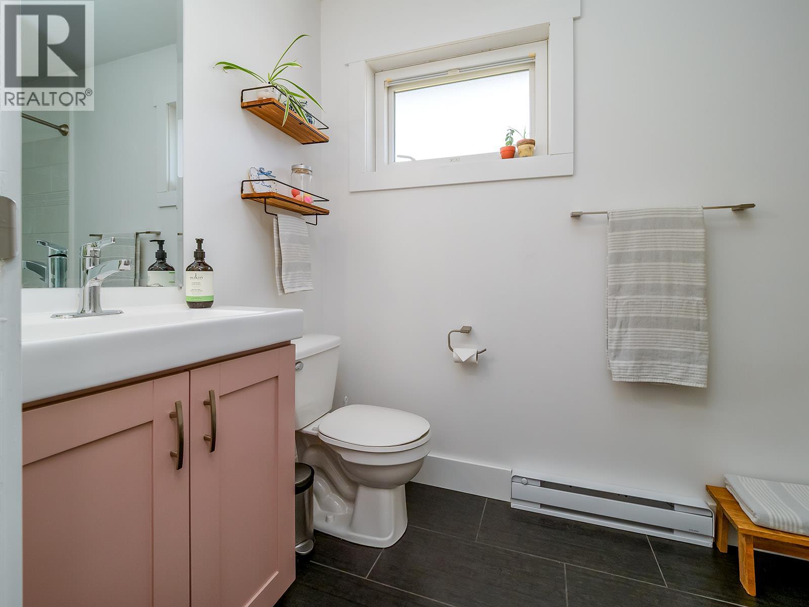805 13th Street, Golden, British Columbia  V0A 1H0 - Photo 22 - 10384109