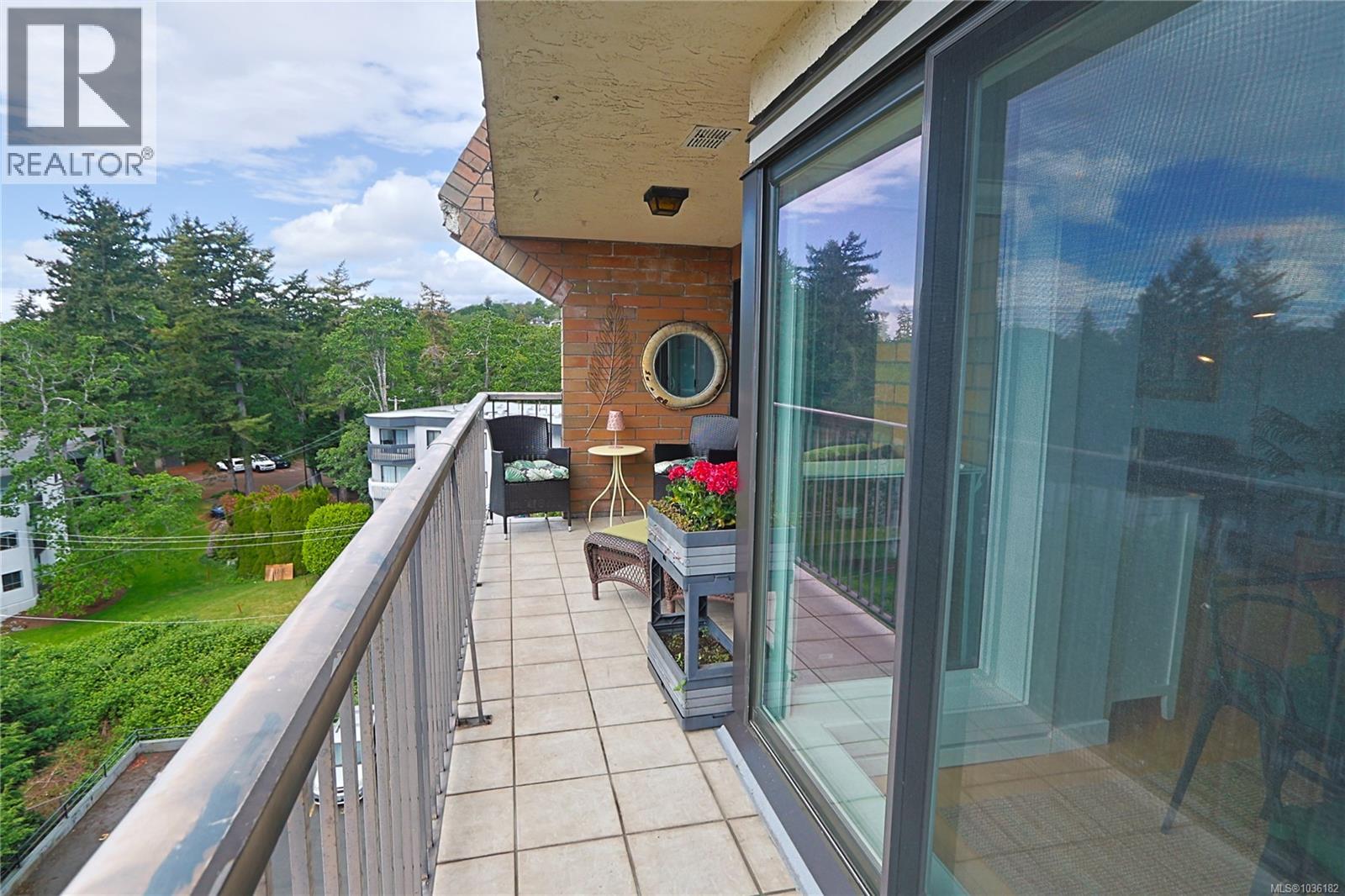 604 4030 Quadra St, Saanich, British Columbia  V8X 1K2 - Photo 22 - 1036182