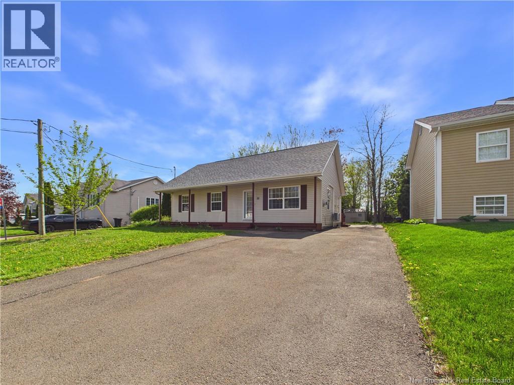 25 Gilbert Finn Street, Dieppe, New Brunswick  E1A 8L3 - Photo 1 - NB140056