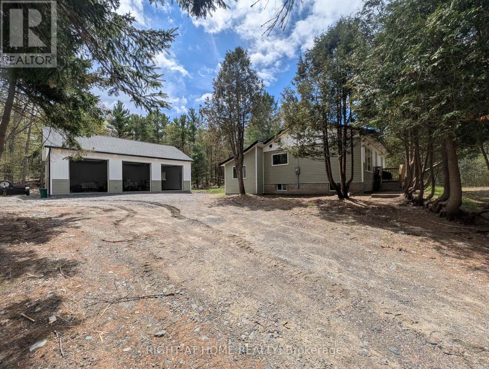 44 559 Highway, Carling, Ontario P0G 1G0 - Photo 1 - X13156968