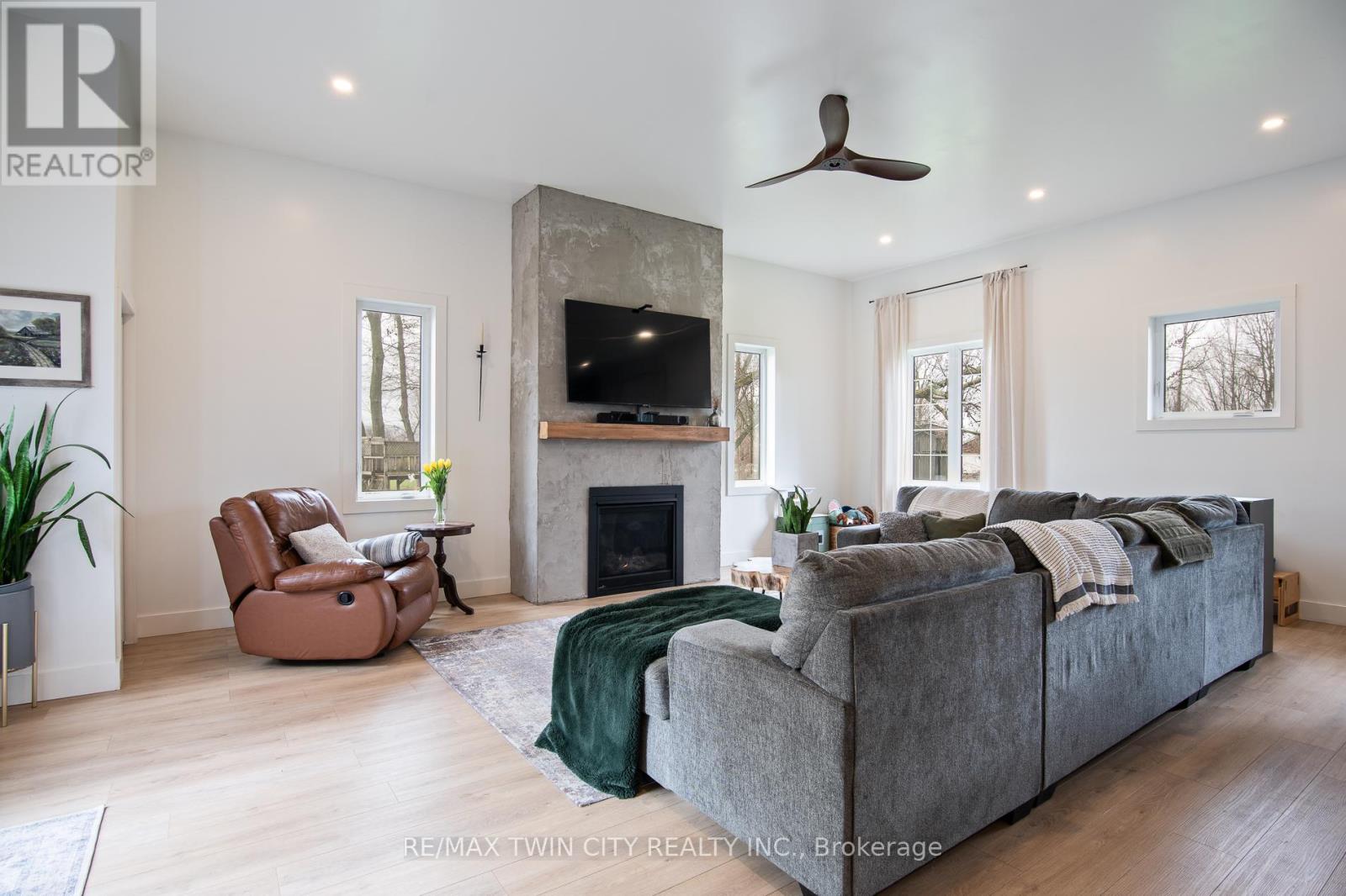 464 Piper Street, North Dumfries, Ontario  N0B 1E0 - Photo 27 - X13147520