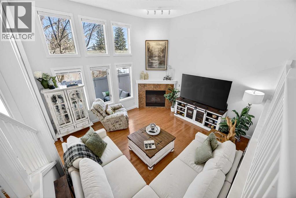 94 Candle Terrace SW, Calgary, Alberta  T2W 6G7 - Photo 12 - A2308043