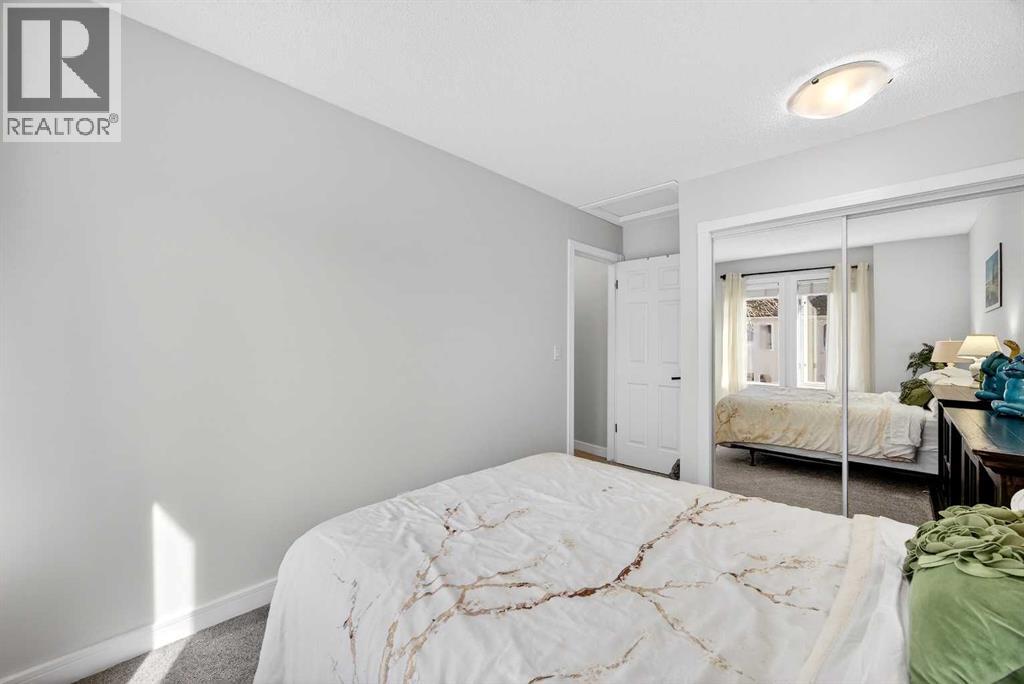 94 Candle Terrace SW, Calgary, Alberta  T2W 6G7 - Photo 37 - A2308043
