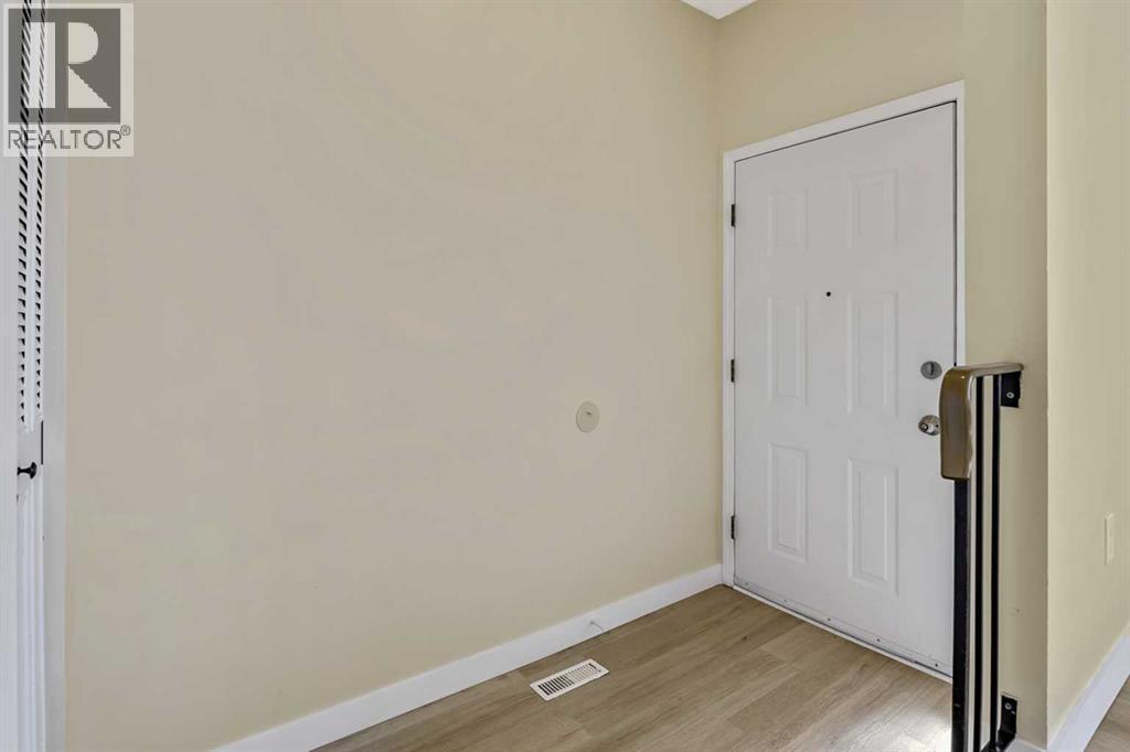 27 Aberdare Crescent NE, Calgary, Alberta  T2A 6T5 - Photo 3 - A2311862