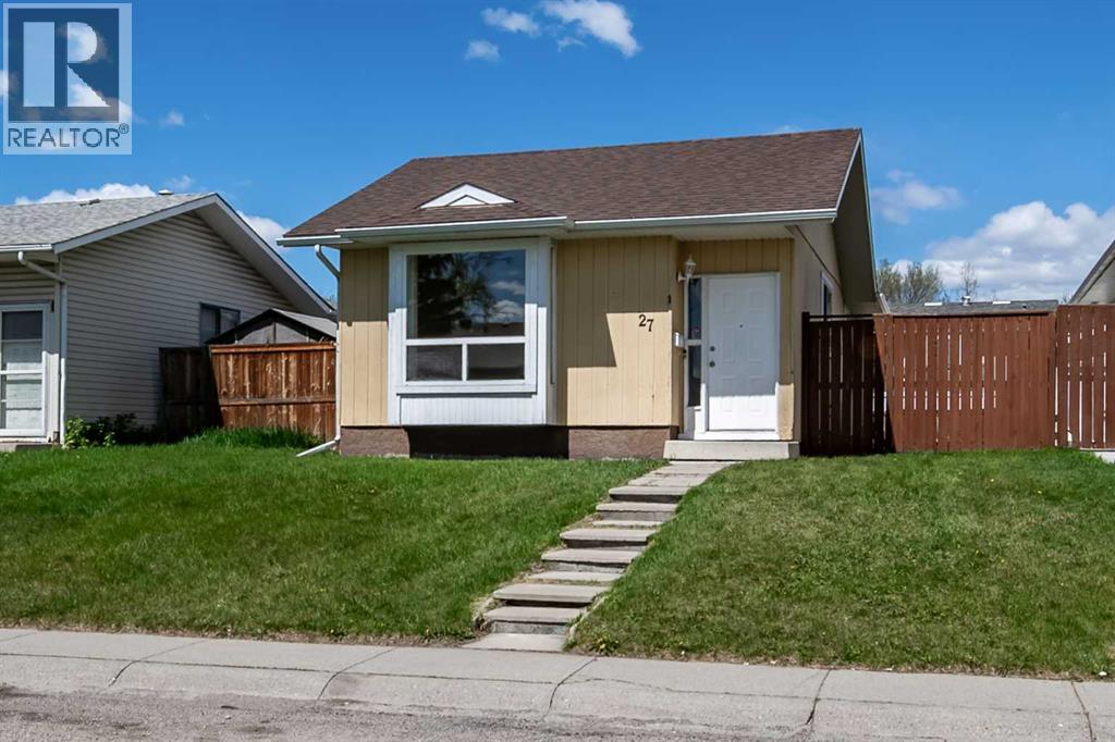 27 Aberdare Crescent NE, Calgary, Alberta  T2A 6T5 - Photo 1 - A2311862