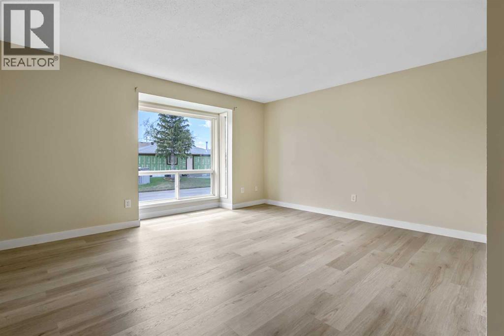 27 Aberdare Crescent NE, Calgary, Alberta  T2A 6T5 - Photo 4 - A2311862
