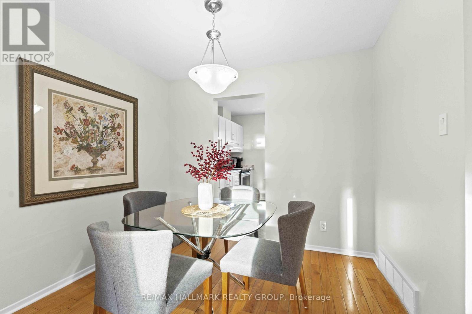 11 - 1160 Shillington Avenue, Ottawa, Ontario  K1Z 7Z4 - Photo 8 - X12888478