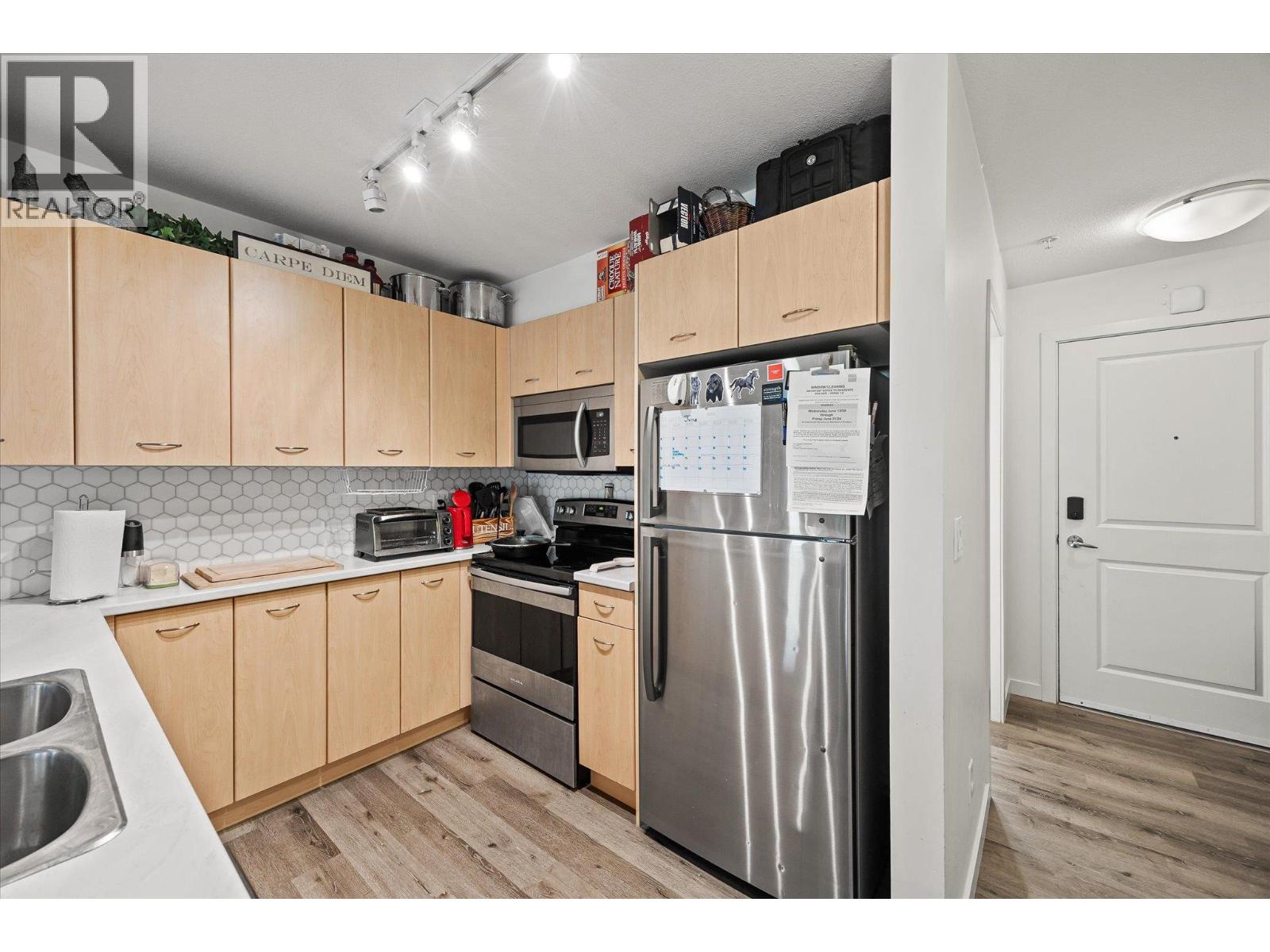539 Yates Road Unit# 215, Kelowna, British Columbia  V1V 2T8 - Photo 5 - 10381939