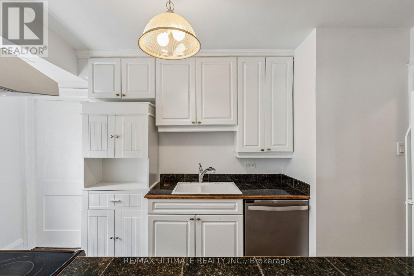 2 - 470 Oriole Parkway, Toronto, Ontario  M6S 3T9 - Photo 22 - C12833448