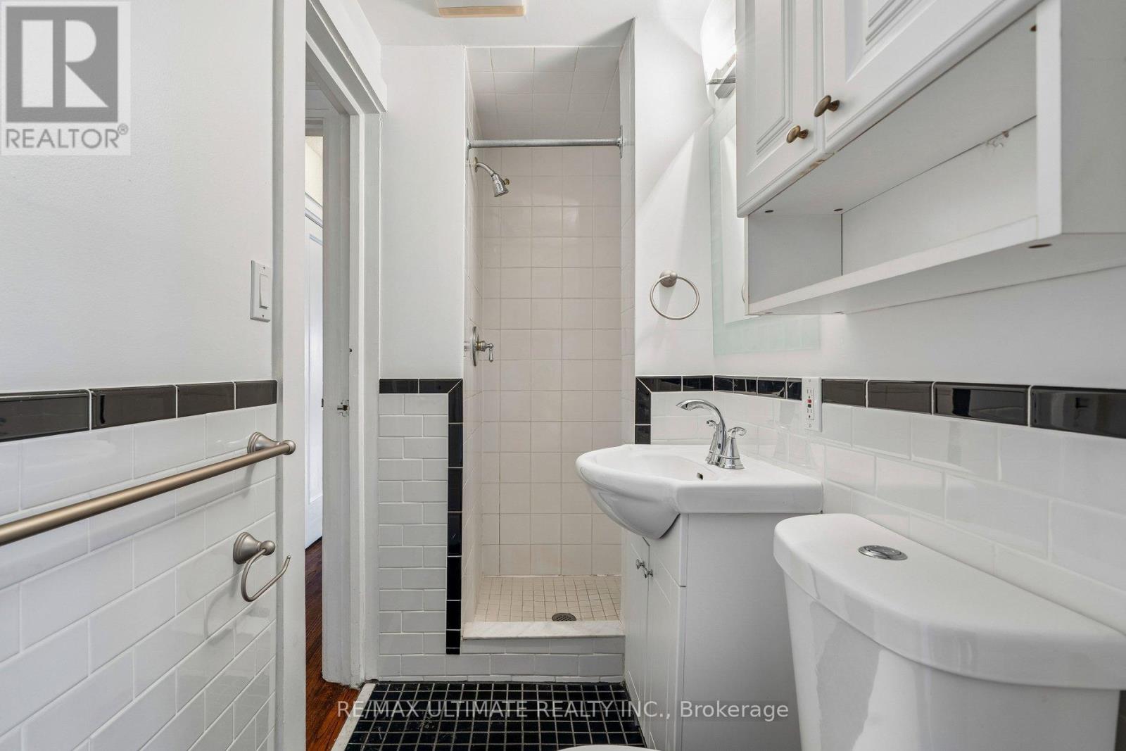 2 - 470 Oriole Parkway, Toronto, Ontario  M6S 3T9 - Photo 25 - C12833448