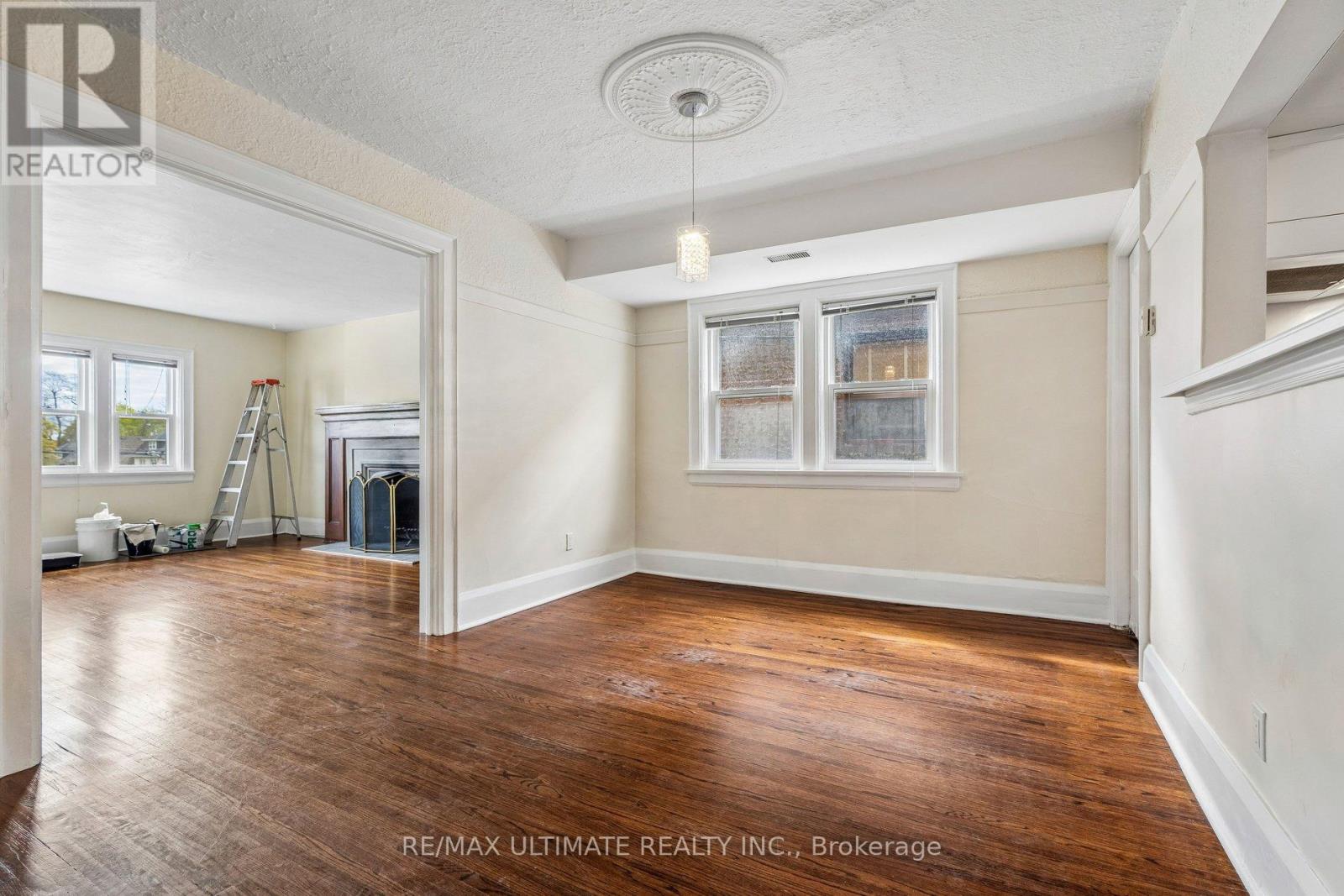 2 - 470 Oriole Parkway, Toronto, Ontario  M6S 3T9 - Photo 8 - C12833448