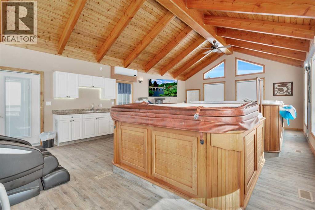 27556 Township Road 372, Rural Red Deer County, Alberta  T4G 0M5 - Photo 16 - A2285163