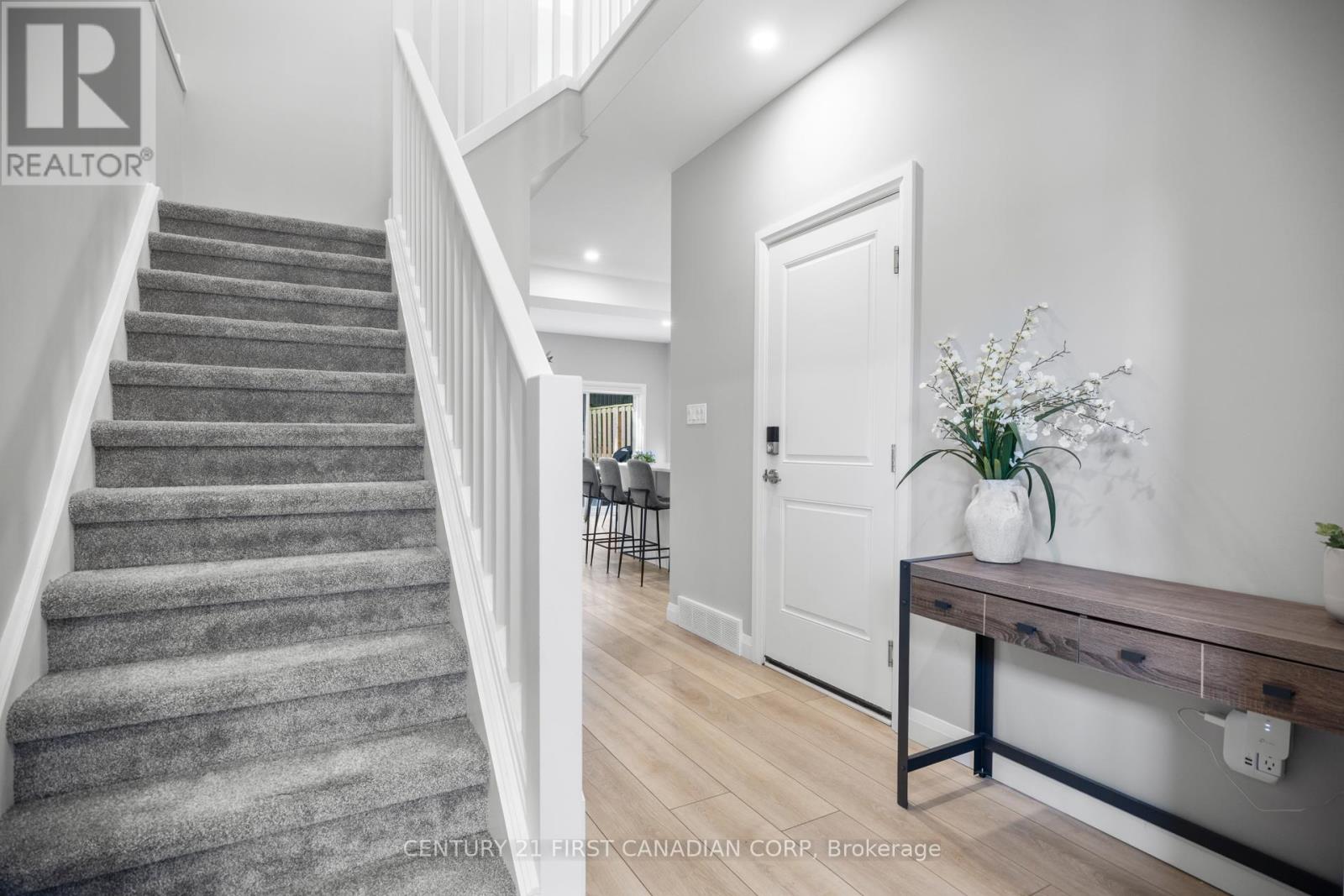 47 - 1 Miller Drive, Lucan Biddulph, Ontario  N0M 2J0 - Photo 5 - X13157376