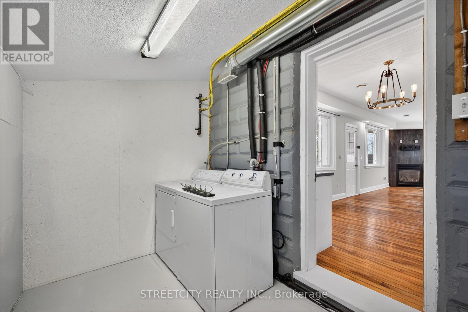 1055 Commissioners Road E, London South, Ontario  N5Z 3G6 - Photo 23 - X13157430