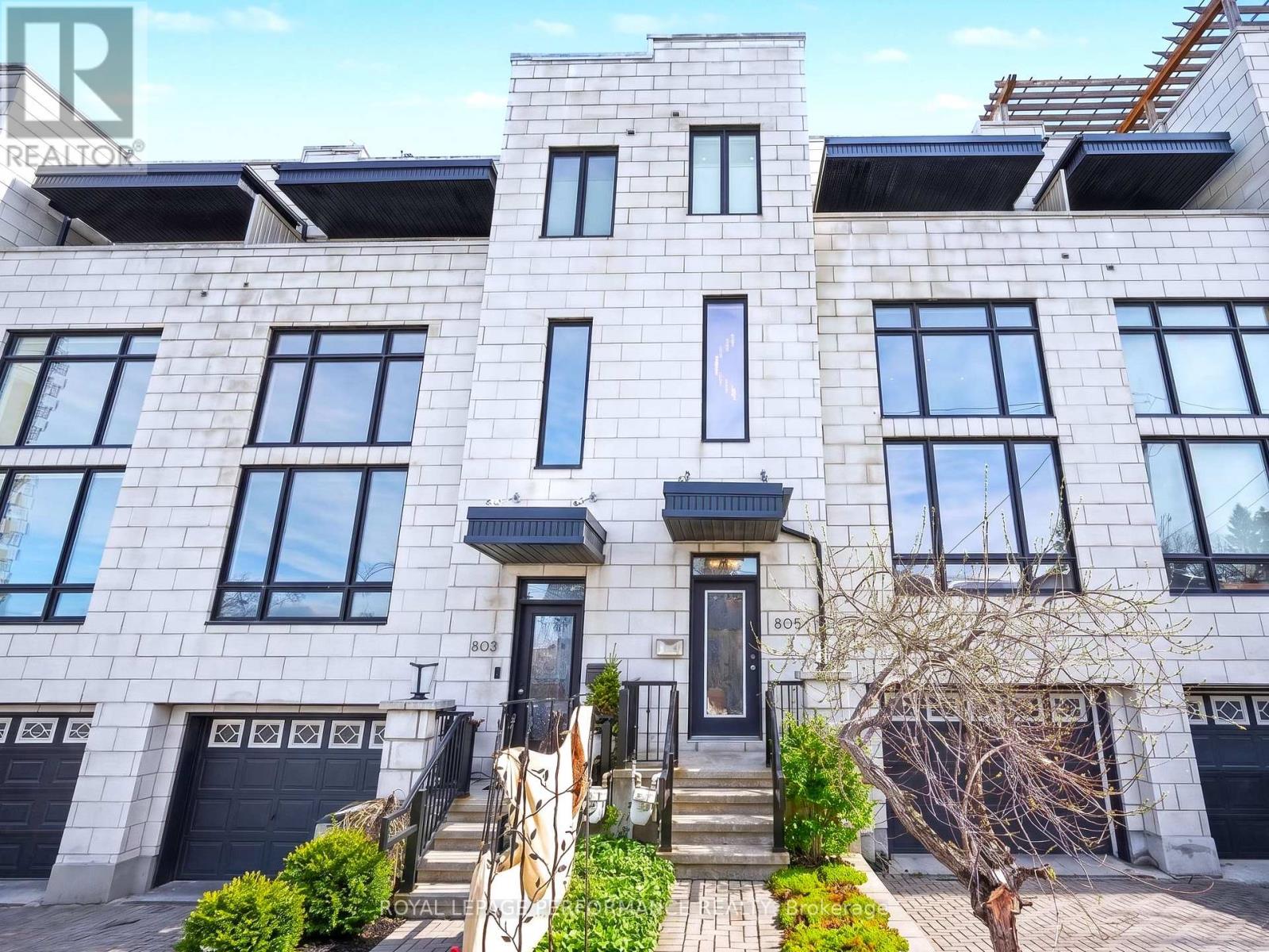 805 KINGSMERE AVENUE, Ottawa, Ontario