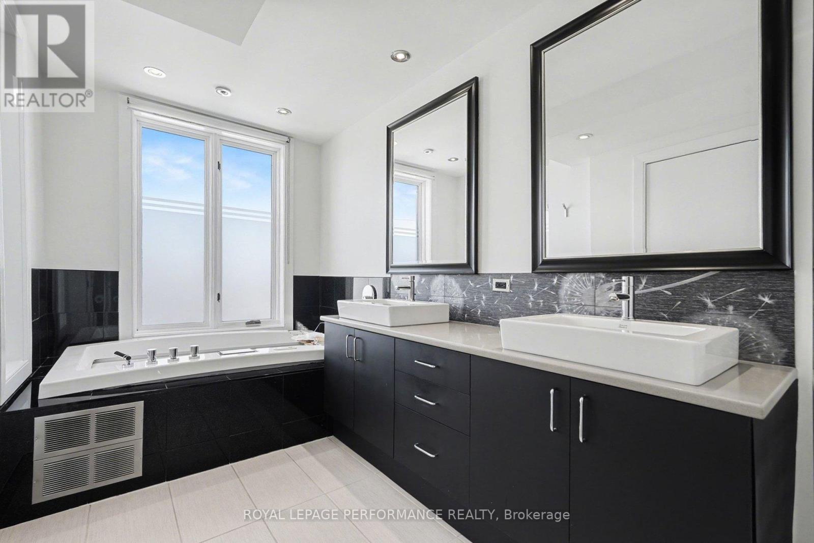 805 Kingsmere Avenue, Ottawa, Ontario  K2A 3J8 - Photo 21 - X13157358