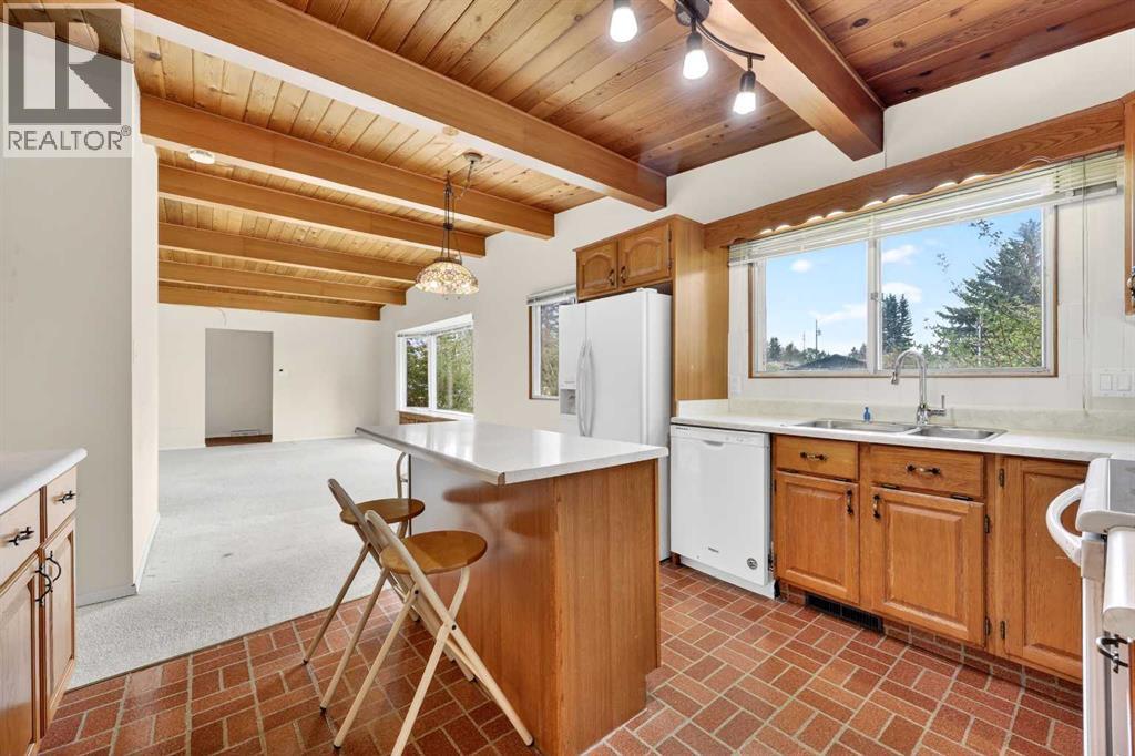 920 87 Avenue SW, Calgary, Alberta  T2V 0W1 - Photo 14 - A2312172