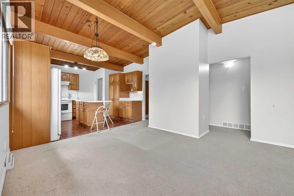 920 87 Avenue SW, Calgary, Alberta  T2V 0W1 - Photo 7 - A2312172
