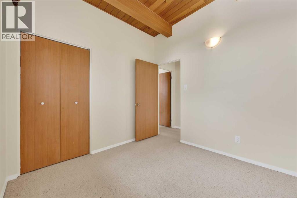 920 87 Avenue SW, Calgary, Alberta  T2V 0W1 - Photo 23 - A2312172