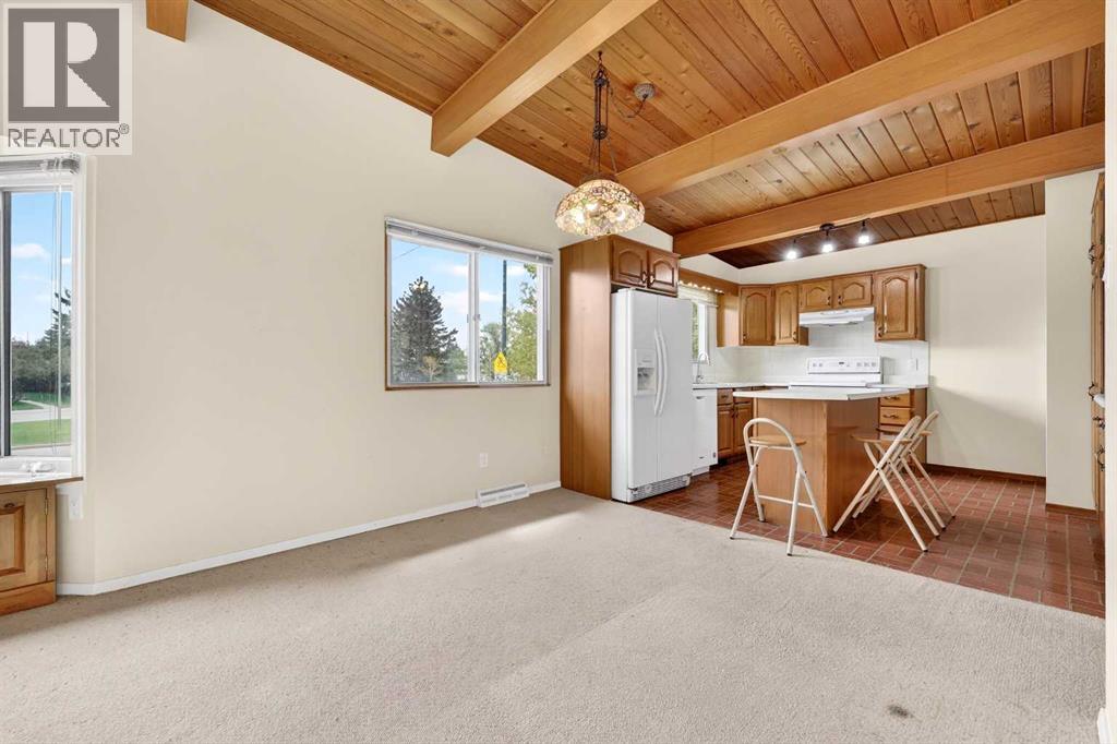920 87 Avenue SW, Calgary, Alberta  T2V 0W1 - Photo 9 - A2312172