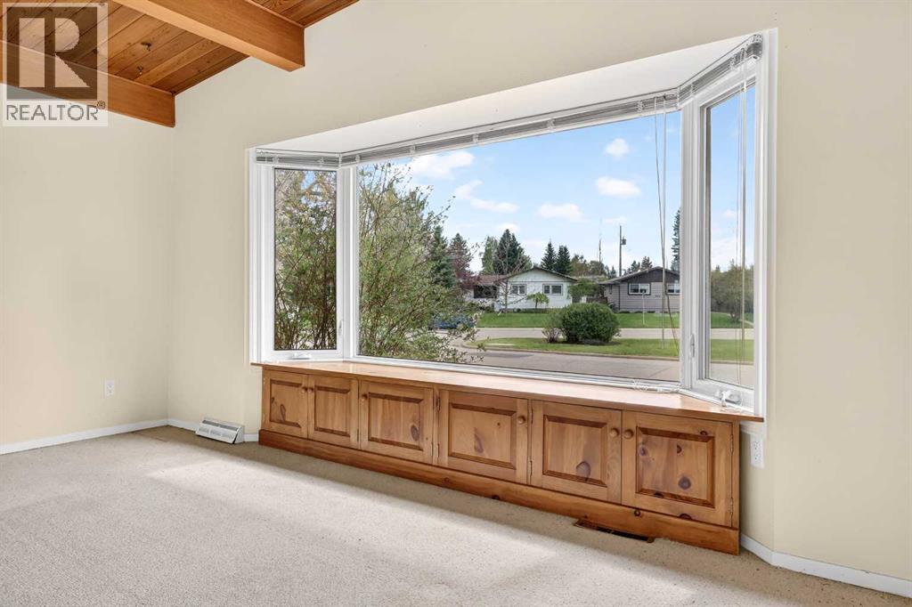 920 87 Avenue SW, Calgary, Alberta  T2V 0W1 - Photo 10 - A2312172
