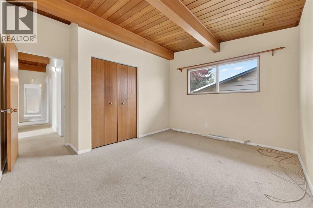 920 87 Avenue SW, Calgary, Alberta  T2V 0W1 - Photo 18 - A2312172
