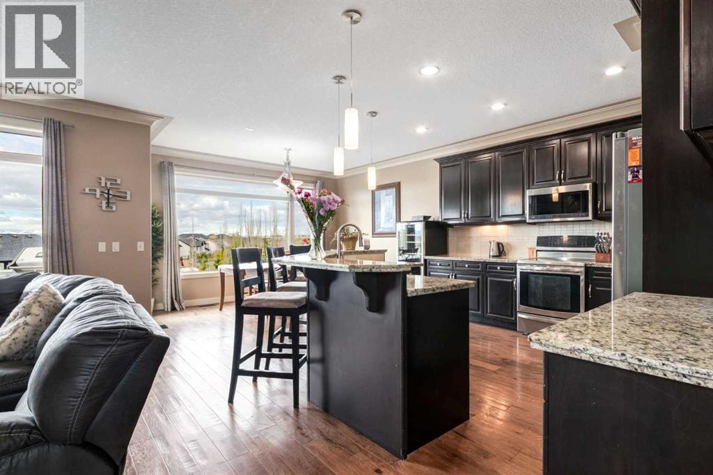 7 Sunset Way, Cochrane, Alberta  T4C 0G2 - Photo 7 - A2312906