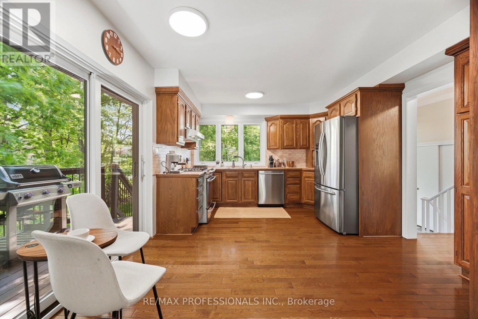10 Cosway Court, Toronto, Ontario  M9C 2G3 - Photo 13 - W13148848