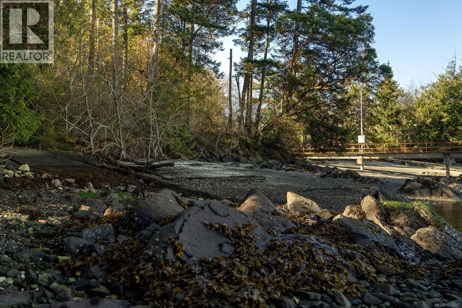2218 Dolphin Rd, North Saanich, British Columbia V8L 5Y7 - Photo 8 - 1037677