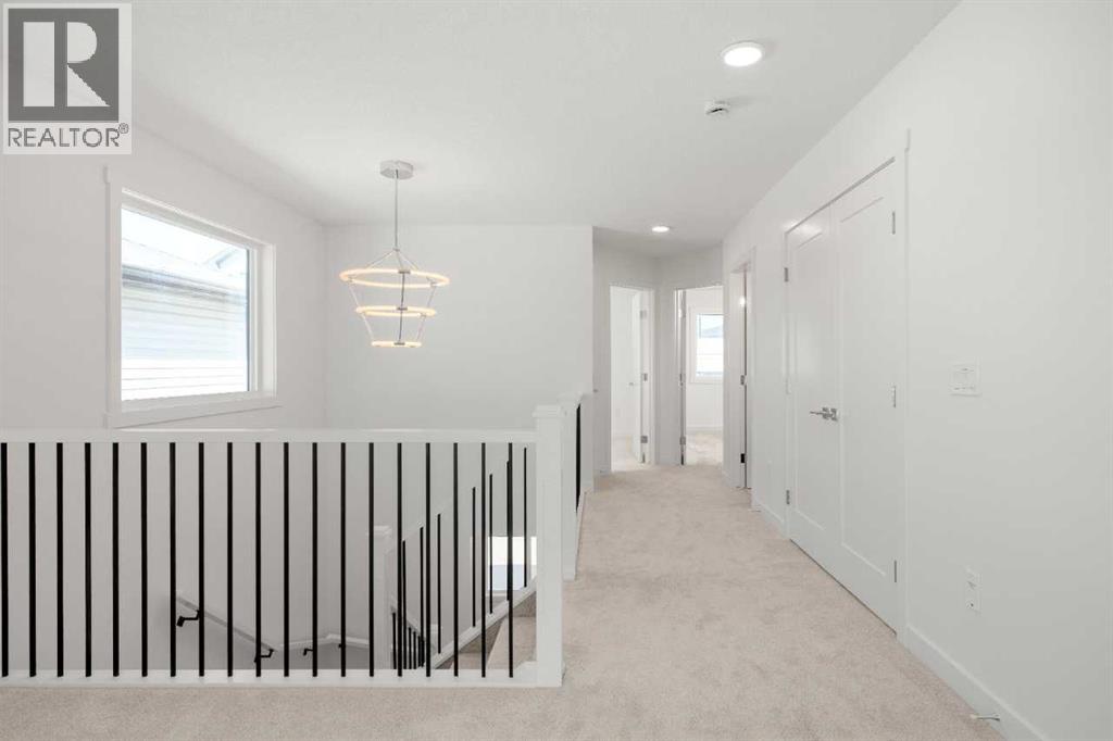 87 Heritage Manor, Cochrane, Alberta  T4C 0L3 - Photo 8 - A2281386